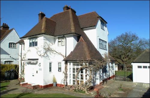 16 Bigwood Road a